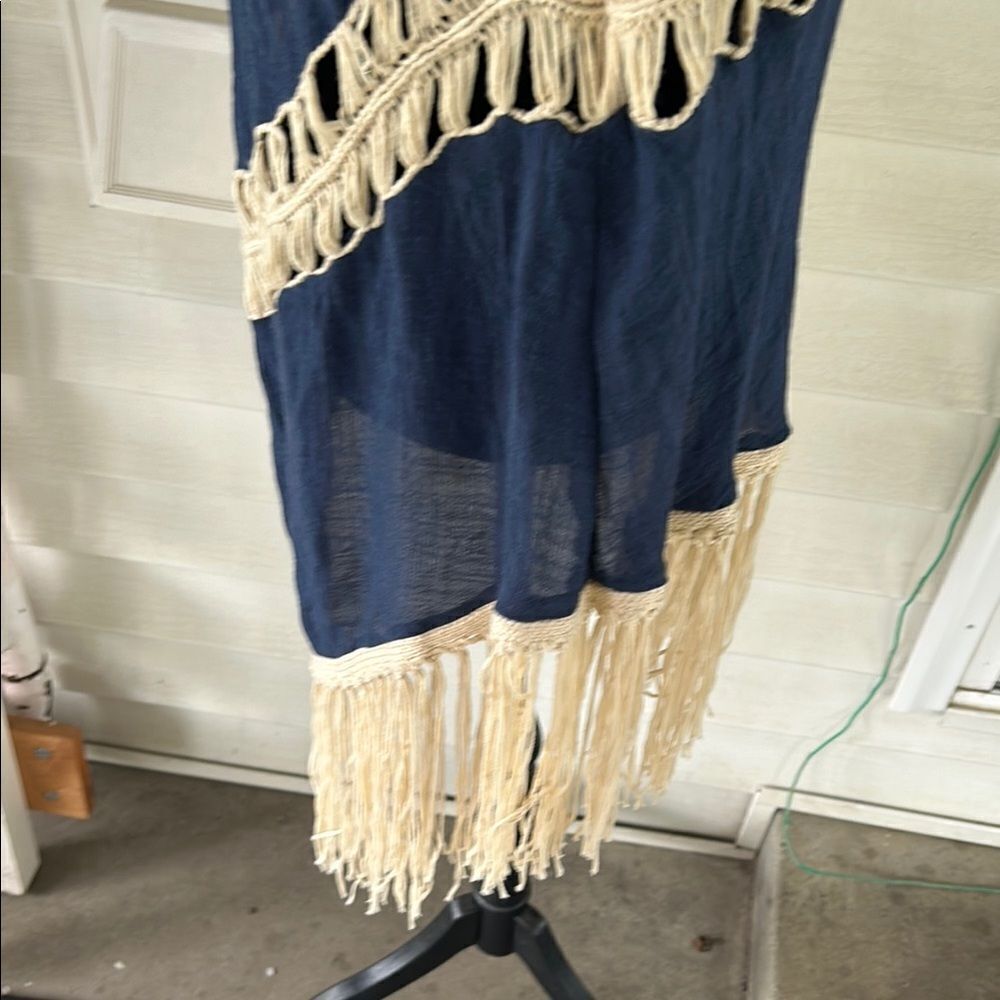 NWT Umgee Navy and Cream Fringe Top E - Picture 5 of 6